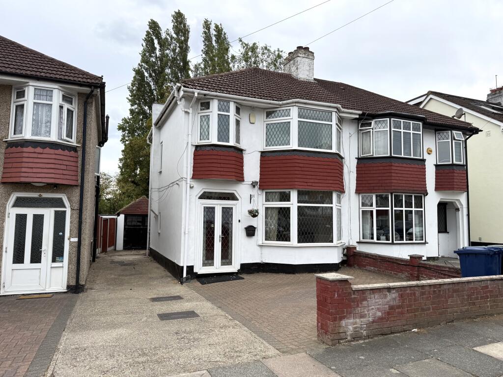 Main image of property: Eskdale Avenue, Northolt Village, Middlesex, UB5 5DJ