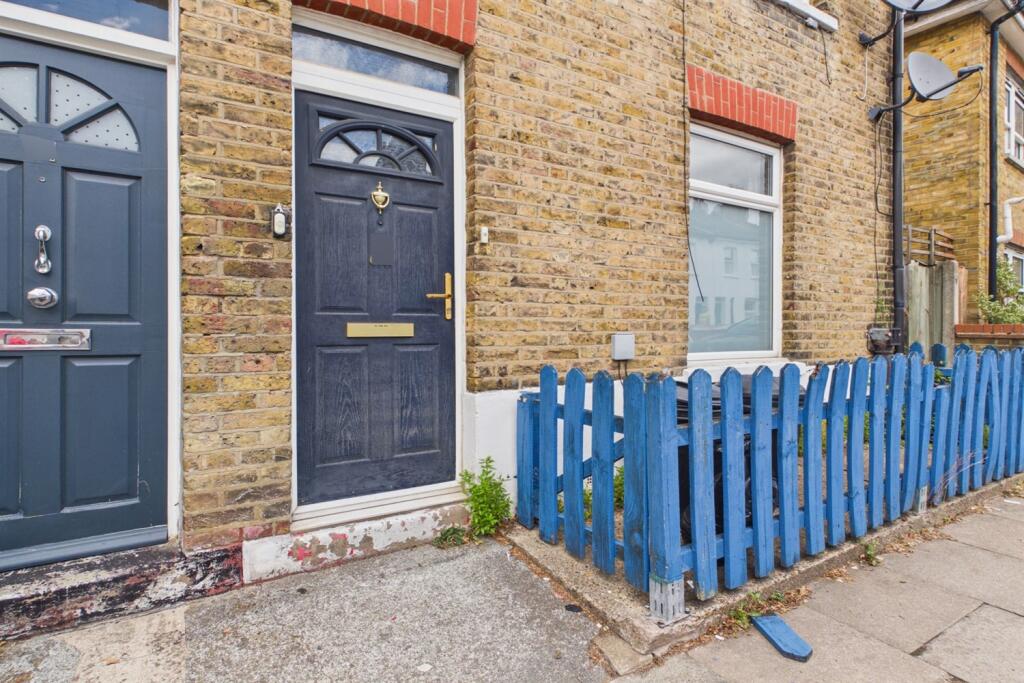 Main image of property: Besley Street, London, SW16
