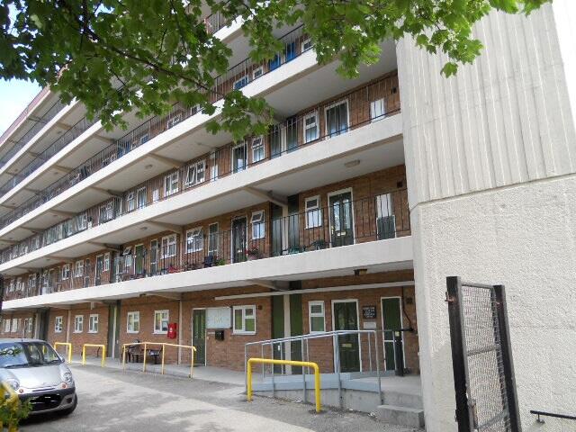 Main image of property: Walton Court, Walton Crescent, Carlton, Nottinghamshire