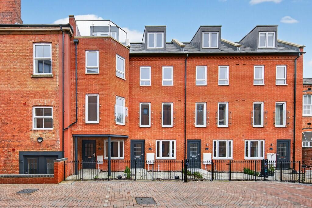 Main image of property: Derngate, Northampton, Northamptonshire, NN1