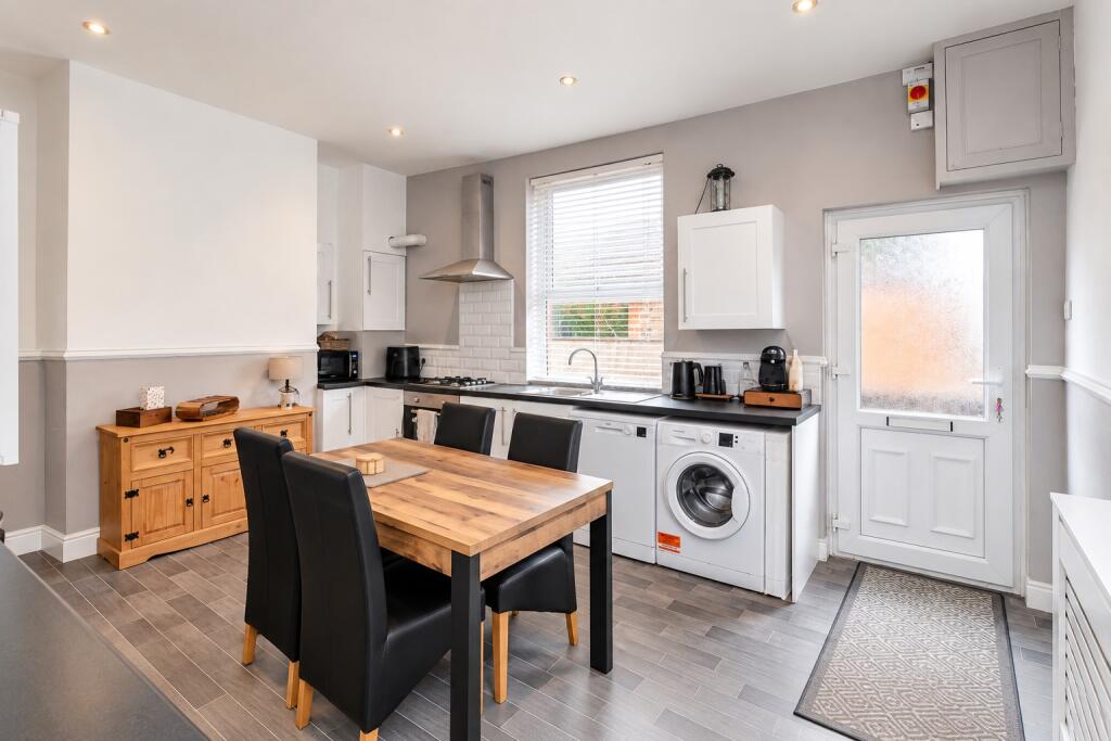 Main image of property: 15 Wood Lane, Rothwell, Leeds, LS26