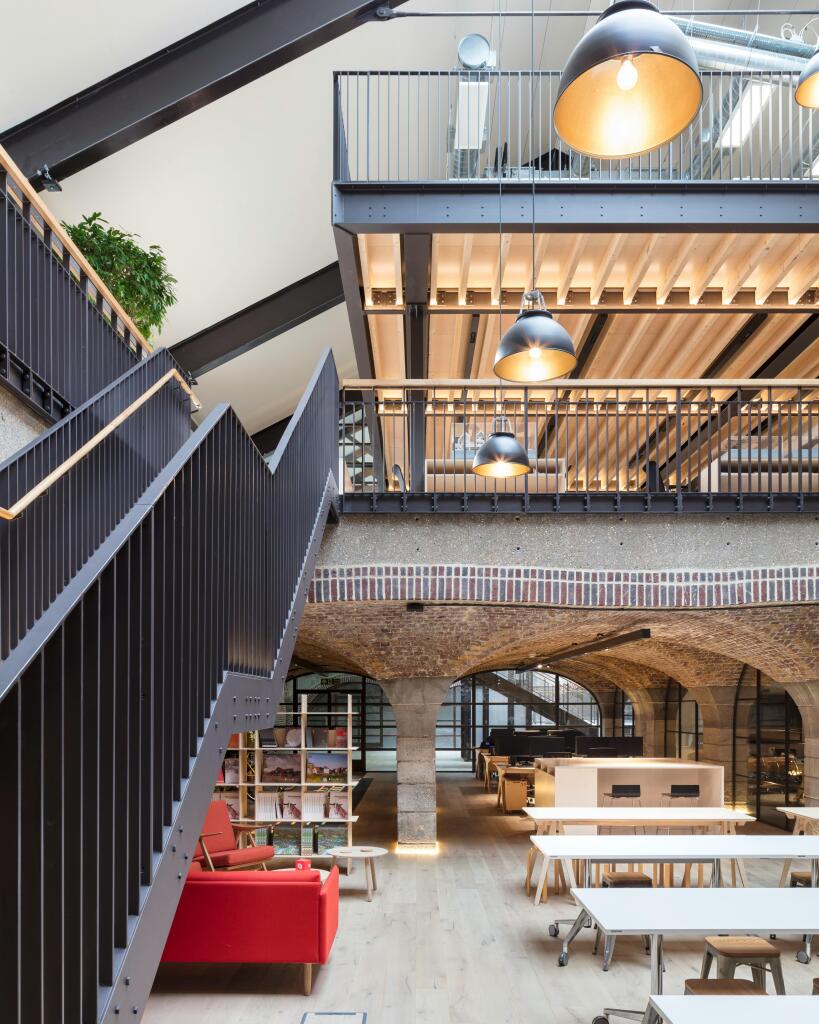 Pennington Street Warehouse The Hub JTP Fotohaus 7.jpg