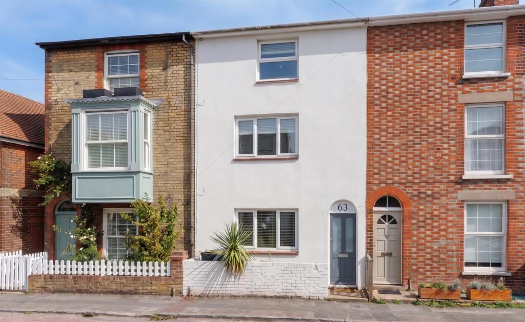 Main image of property: York Street, Cowes, Isle of Wight
