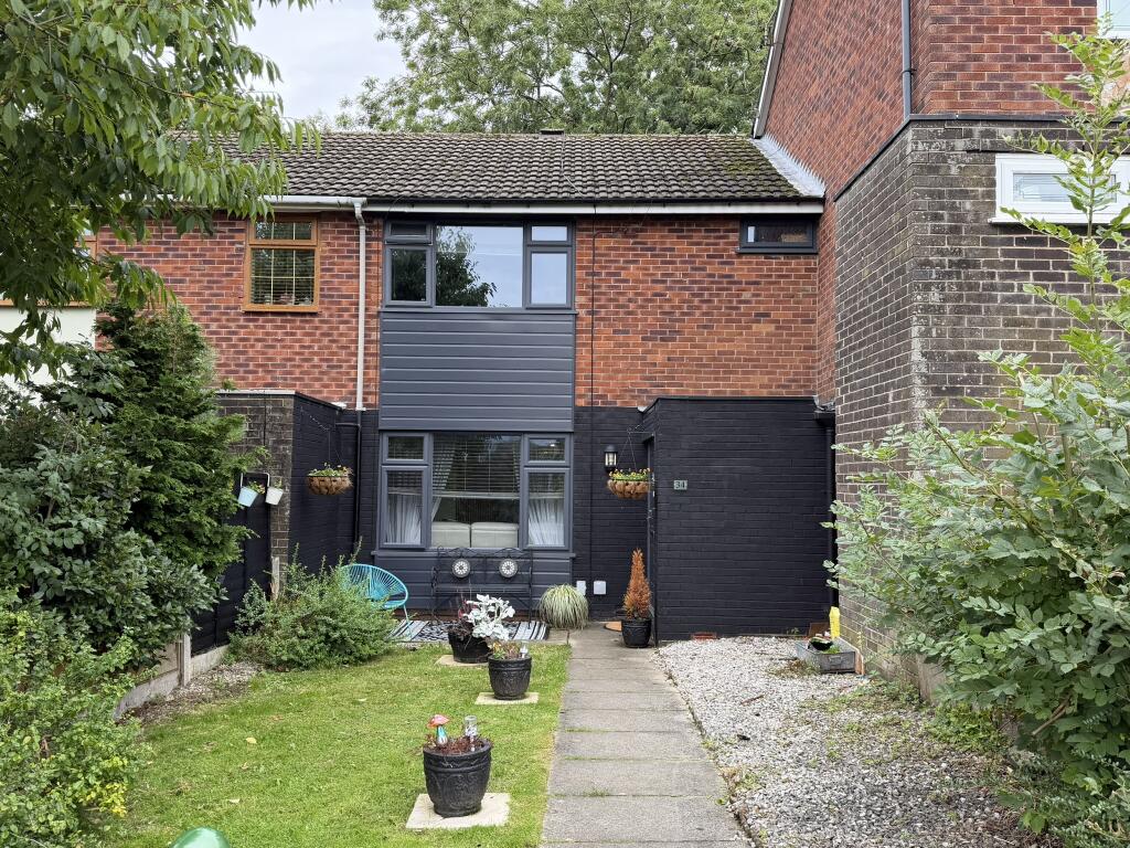 Main image of property: Woodlands Close, Hyde, SK14 6HX, Hyde