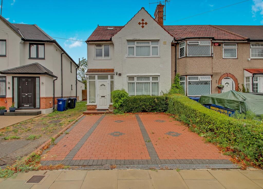 Main image of property: Flat A, Horsenden Lane North, Greenford