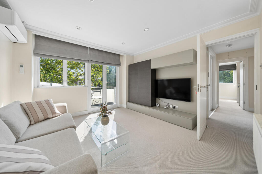 Main image of property: Notting Hill Gate, London