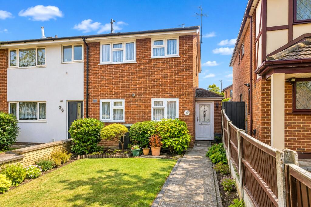 Main image of property: Mountdale Gardens, Leigh-on-Sea, Essex, SS9