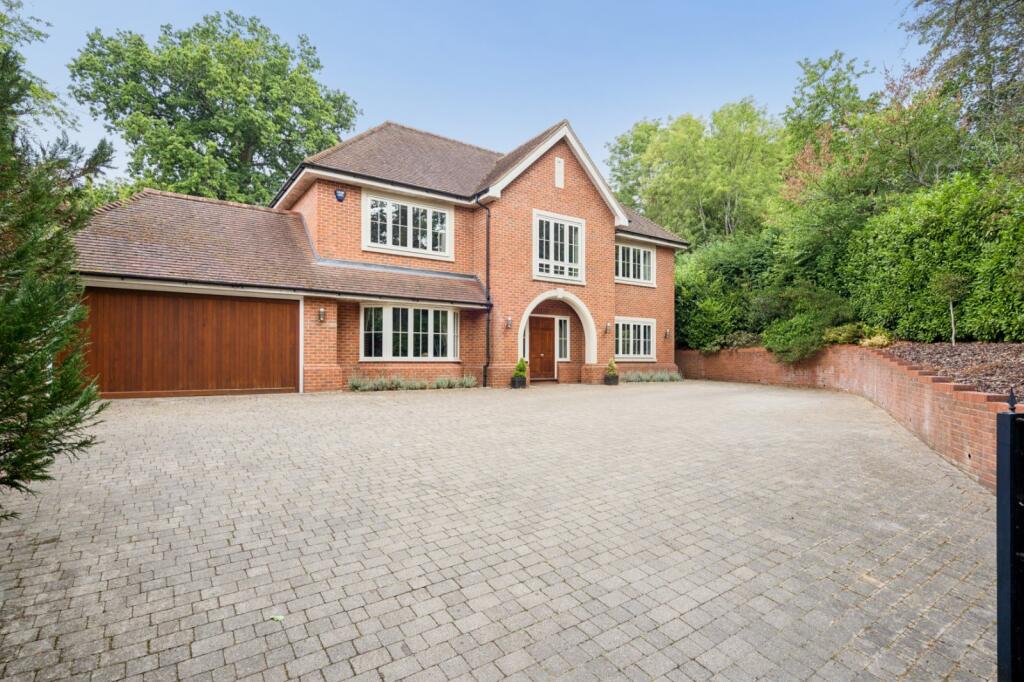Main image of property: Mill Lane, Chalfont St. Giles, Buckinghamshire, HP8