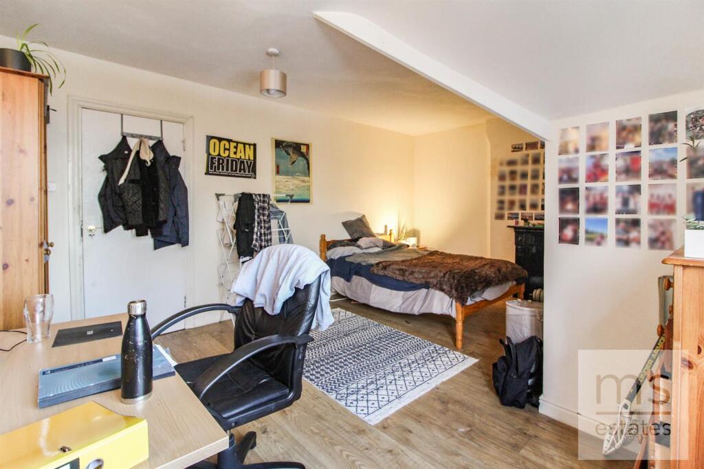 Main image of property: Rooms from £100pppw inc bills Derby Road, Lenton, Nottingham