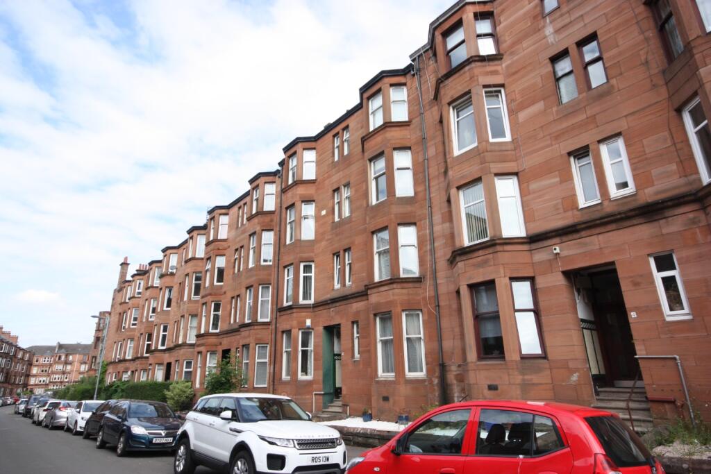 Main image of property: Flat 3/2 6 Kennoway Drive, Glasgow G11 7UB