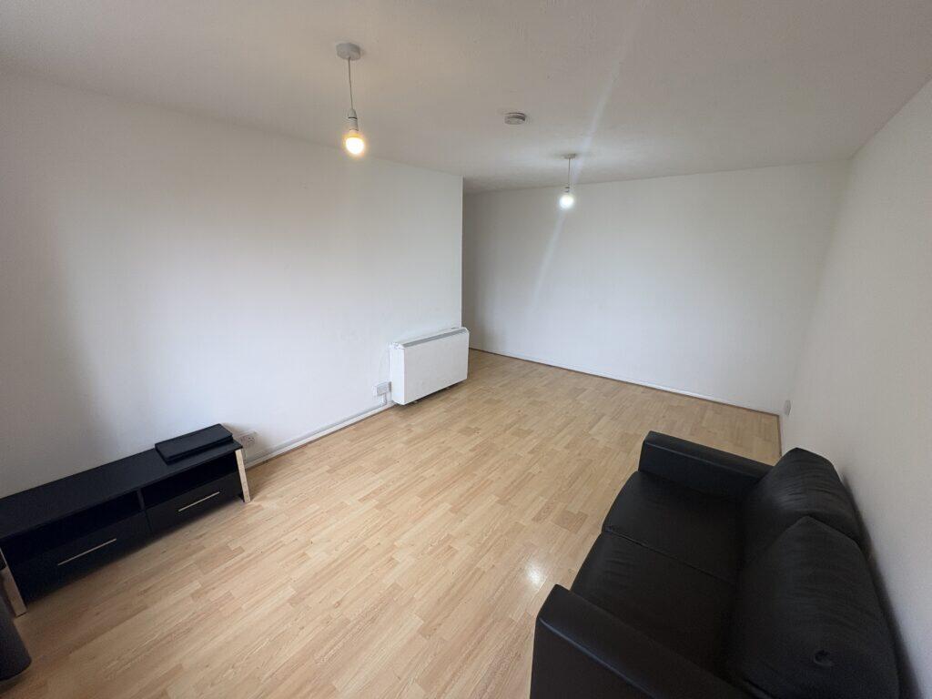 Main image of property: 2 Bedroom Flat – Greenslade Road, Barking, IG11