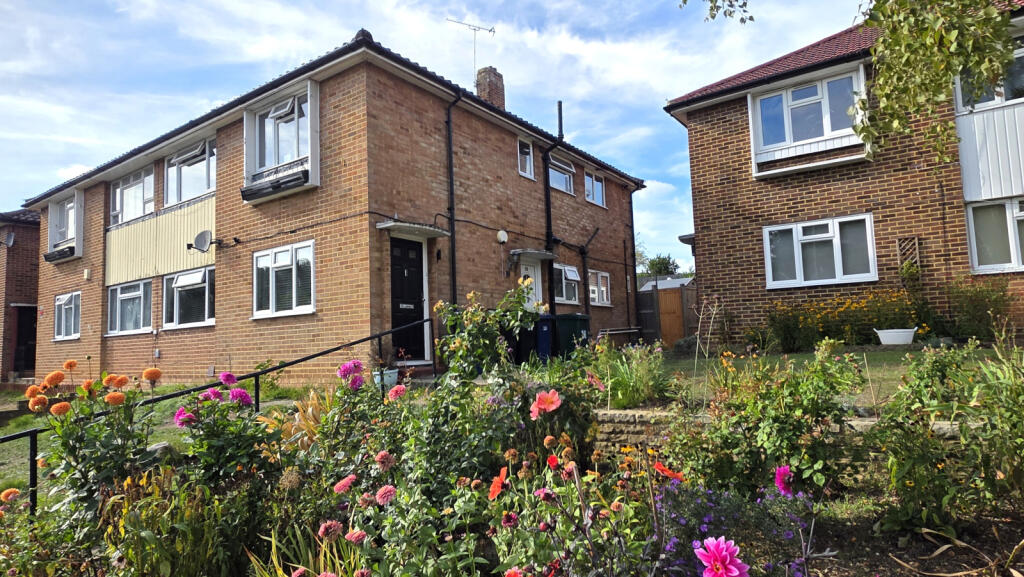 Main image of property: Vernon Crescent, EAST BARNET, EN4 8QQ