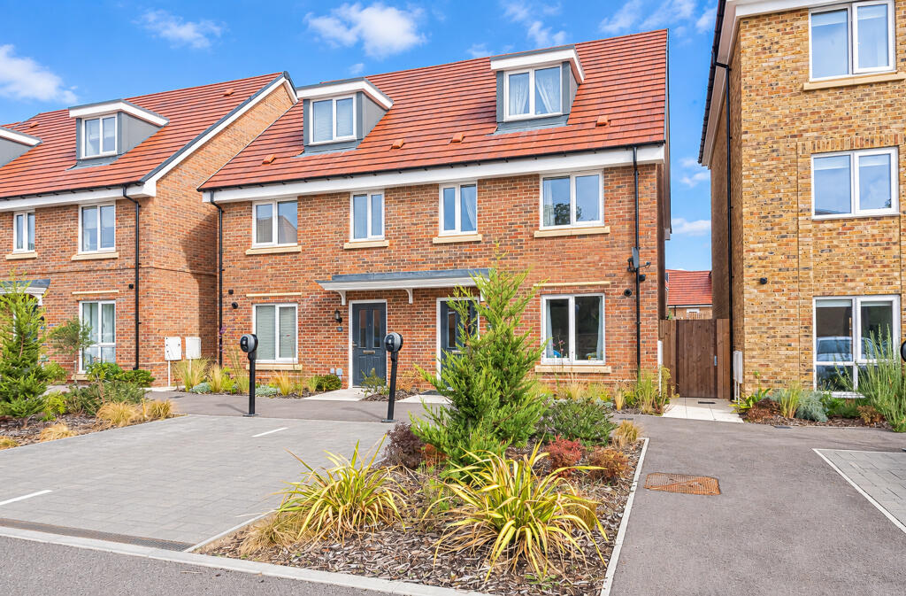 Main image of property: Hetherwood Road, Ascot