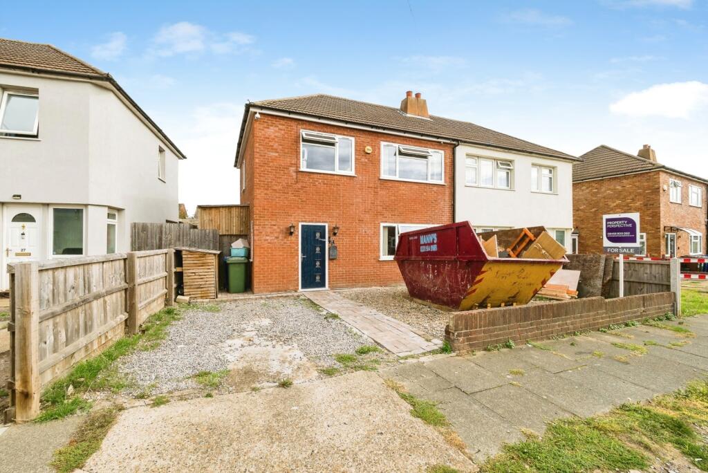 Main image of property: Kent View, Aveley, South Ockendon, Essex, RM15
