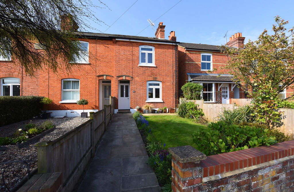 Main image of property: Easthampstead Road, Wokingham