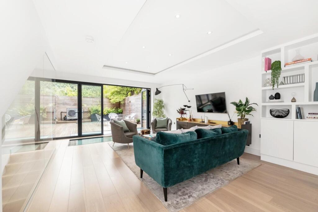 Main image of property: Peel Terrace, Upland Road, East Dulwich, London, SE22