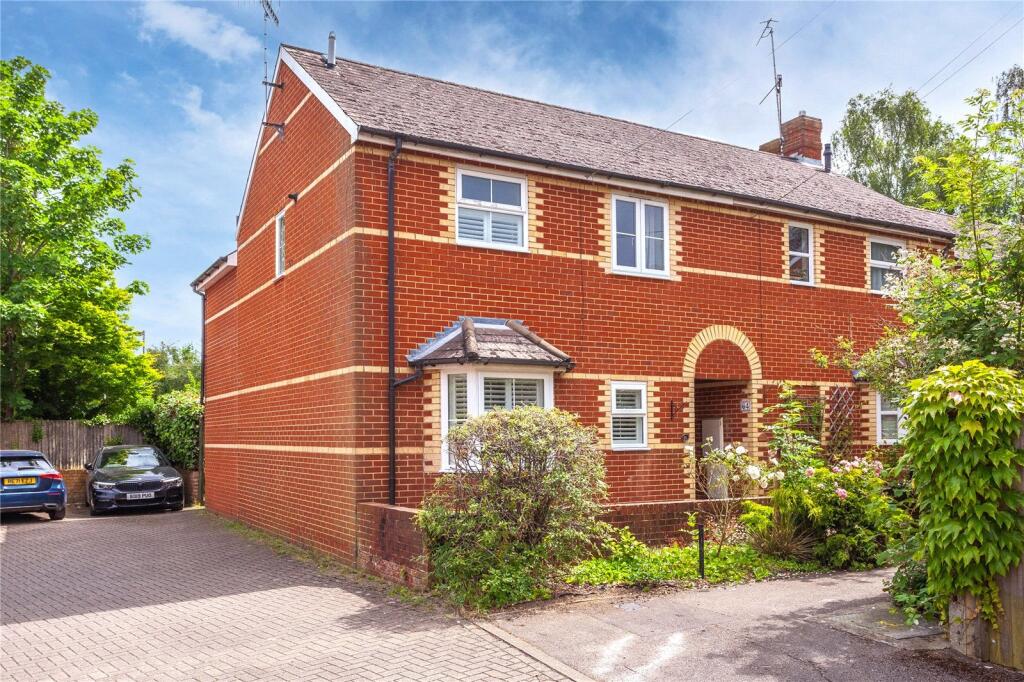 Main image of property: Park Road, Henley-on-Thames, Oxfordshire, RG9
