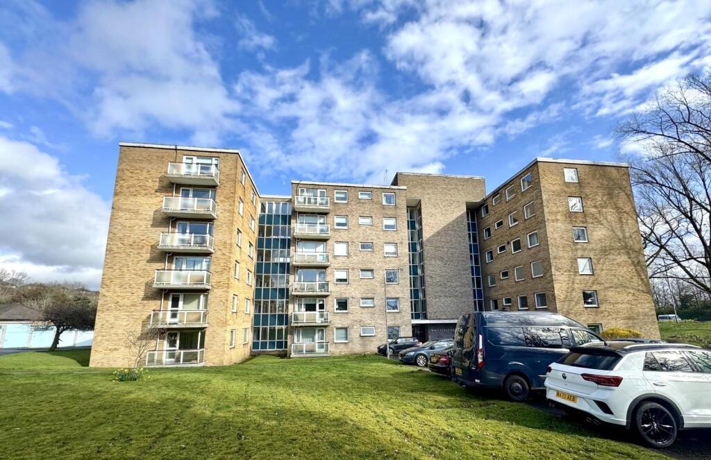 Main image of property: Whittingehame Court, G12