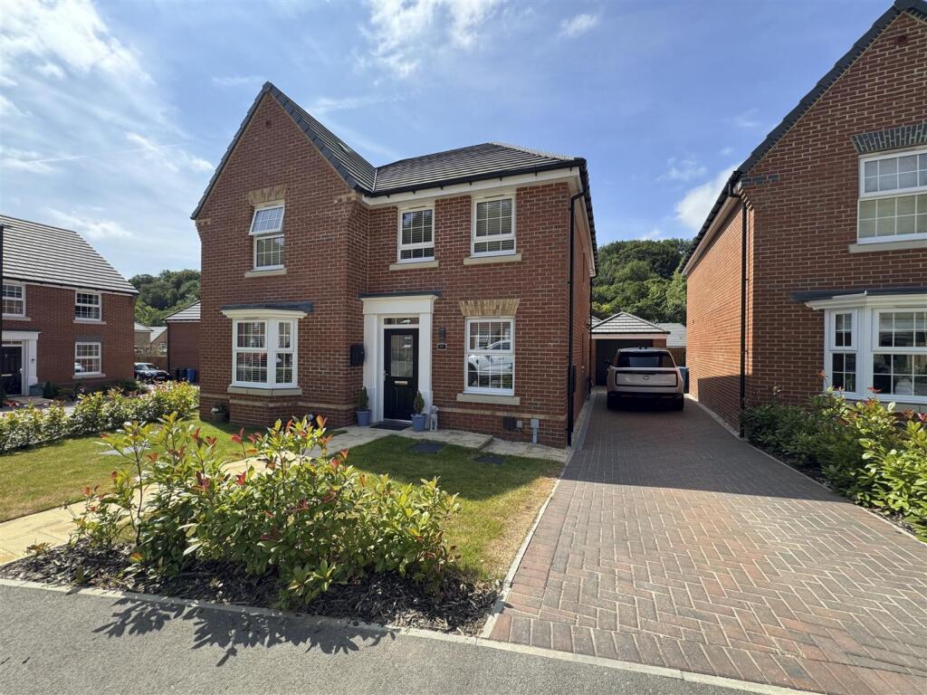 Main image of property: Aspen Road, Oughtibridge, S35