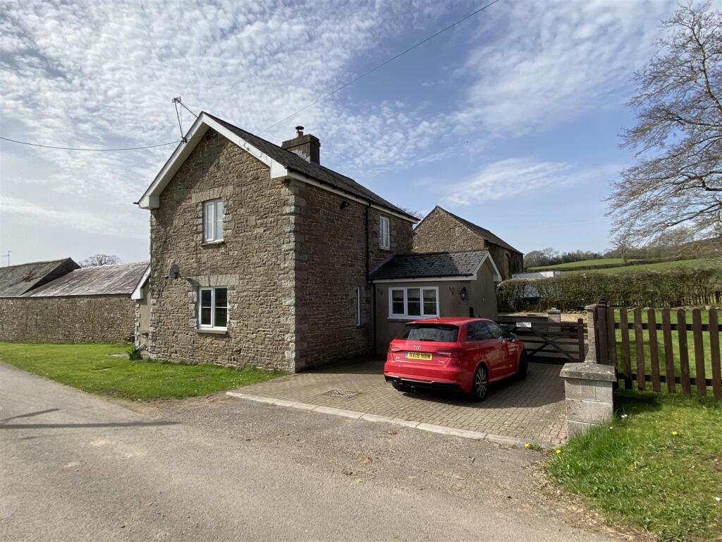 Main image of property: Hendrew Lane, Llandevaud