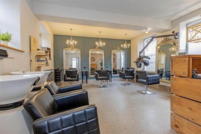 Salon