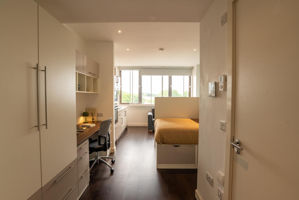Main image of property: Apt 71, Piccadilly Residence #163775