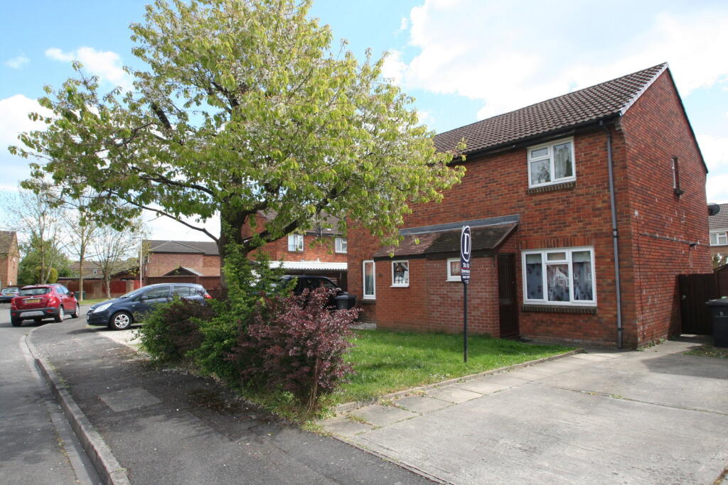 Main image of property: Wolsingham Way Thatcham