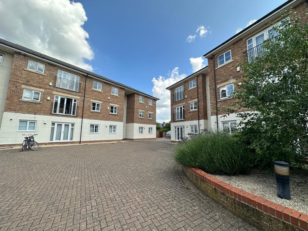 Main image of property: Grandpont Place, City Centre