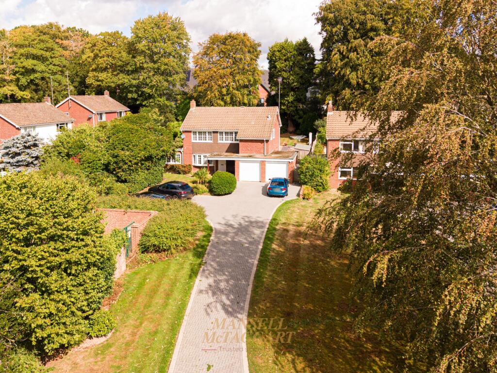 Main image of property: Beechey Way, Copthorne, RH10