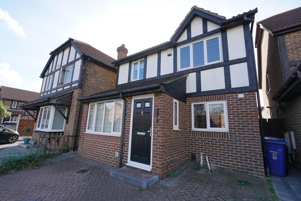 Main image of property: Francisco Close, Chafford Hundred, Grays