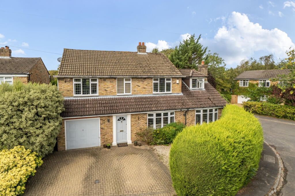 Main image of property: Grayburn Close, Chalfont St. Giles, Buckinghamshire
