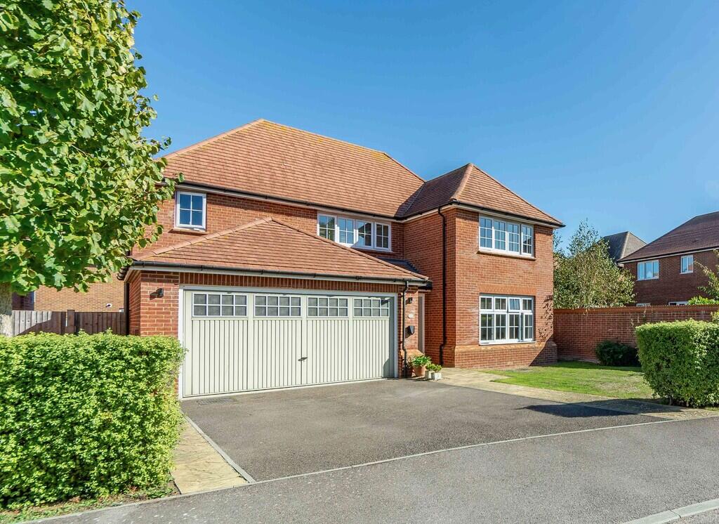 Main image of property: Songthrush Lane, Barnham
