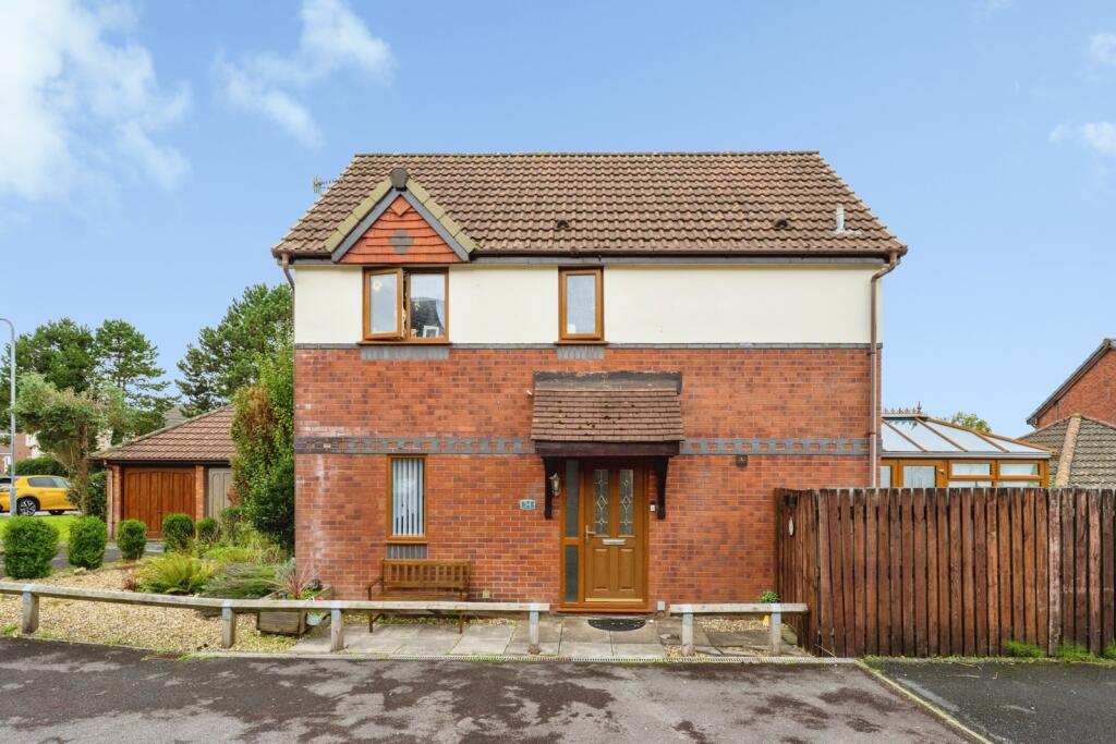 Main image of property: Heol Pentre Bach, Gorseinon, Swansea, SA4