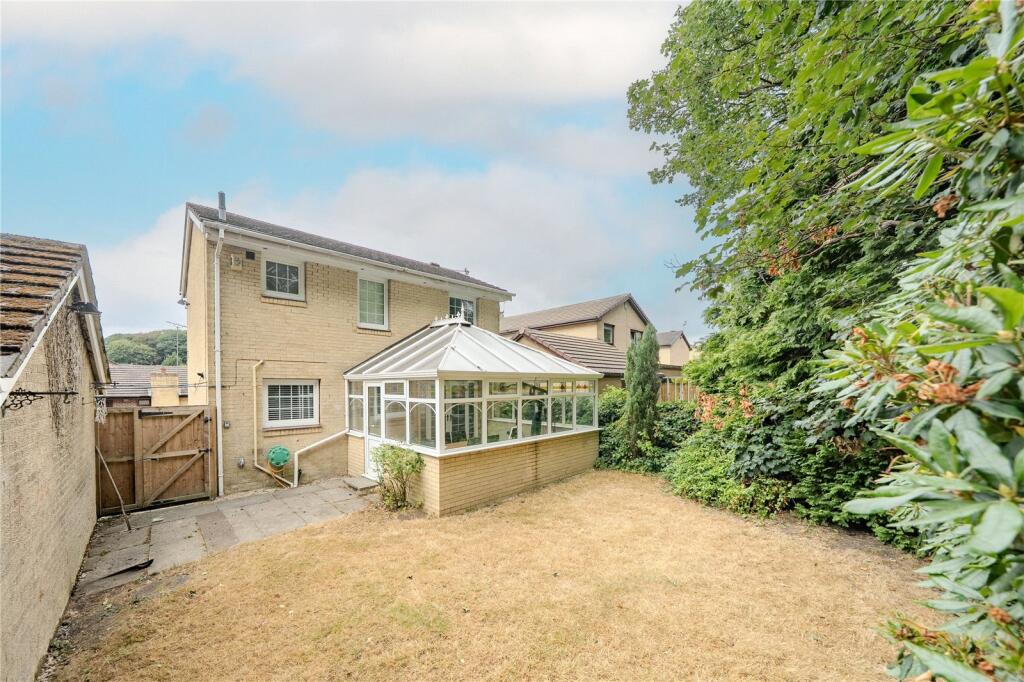 Main image of property: Eaton Hill, Leeds, West Yorkshire
