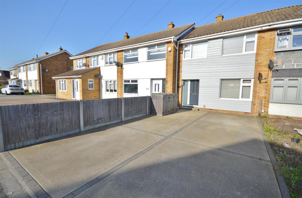 Main image of property: Frinton Road, Holland-on-Sea, Essex