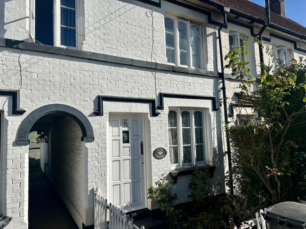 Main image of property: High Street, Berkhamsted