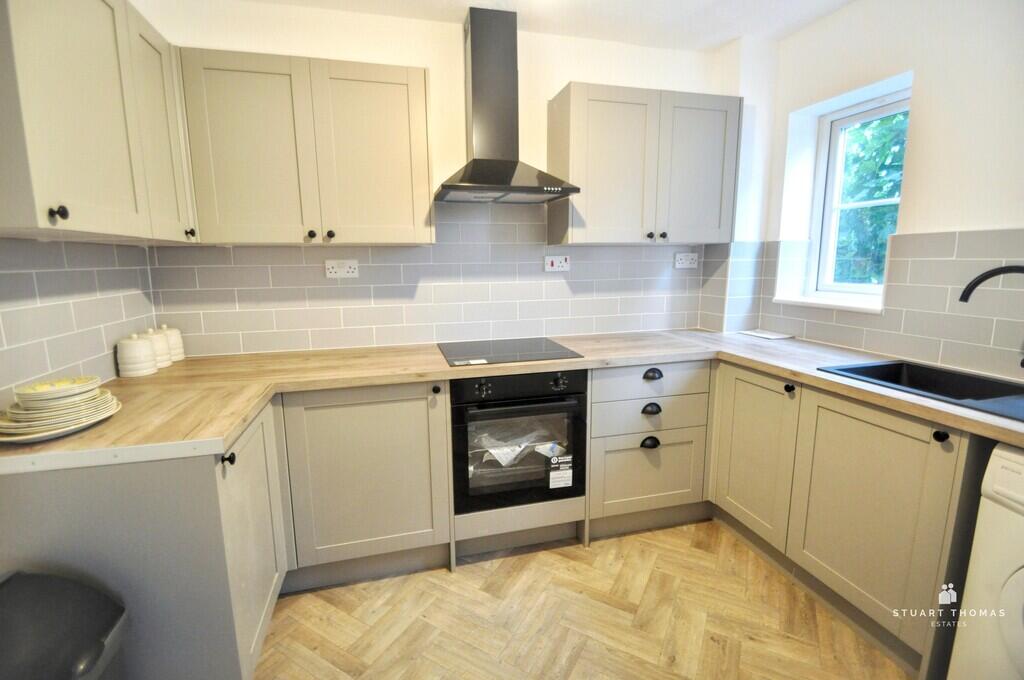 Main image of property: Saxon Court, Benfleet, Essex, SS7 4BY