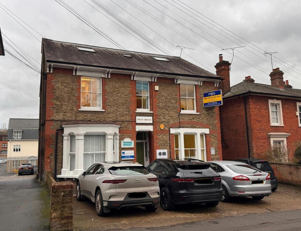 Main image of property: Swan House, 9 Queens Road, Brentwood, CM14 4HE