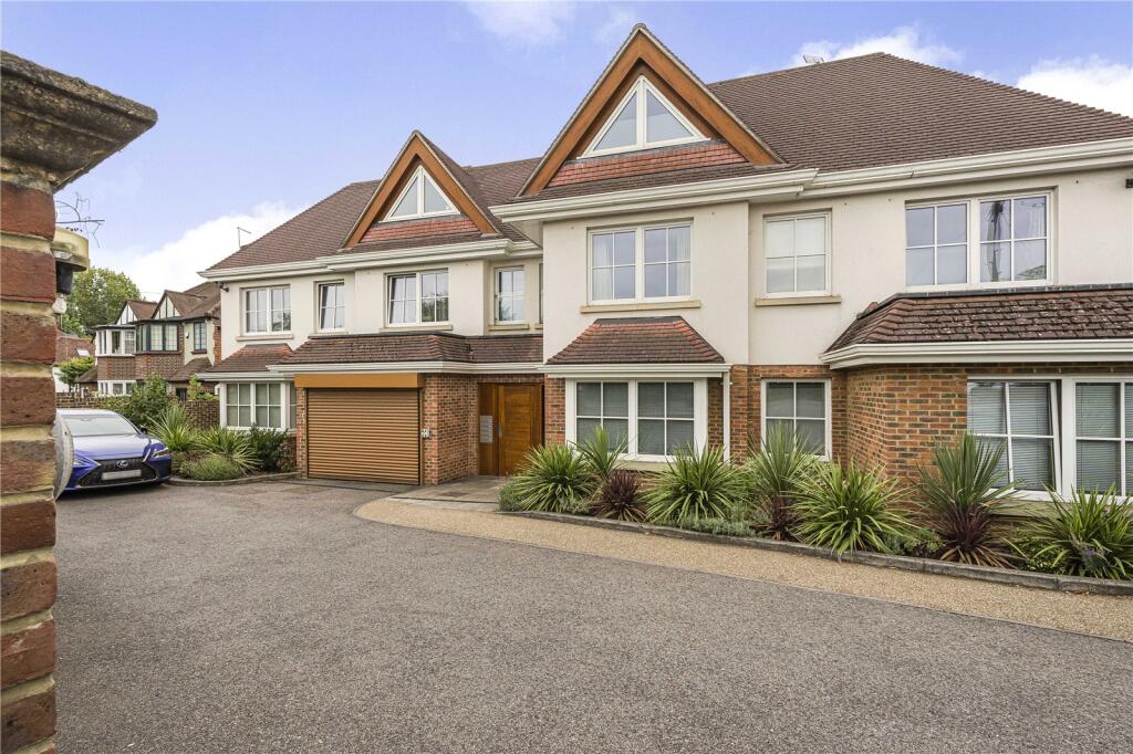 Main image of property: Totteridge Lane, London, N20