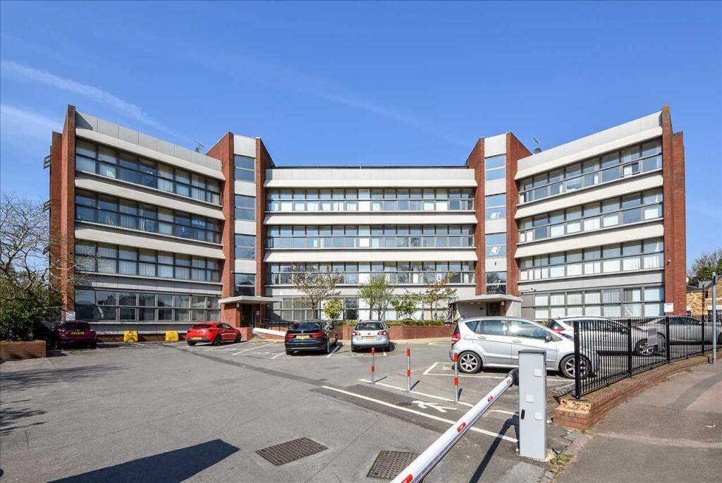 Main image of property: Avon House, Tithe Barn Road, Wellingborough, NN8 1GD