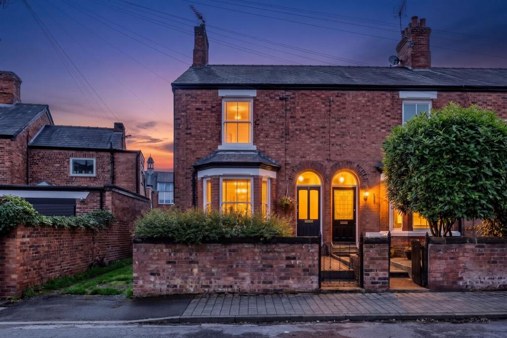 Main image of property: 1 The Crescent, Northwich, Cheshire, CW9 8AD