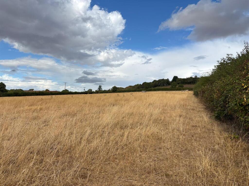 Main image of property: Wasperton Lane, Barford, Warwick