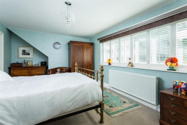 19 Eastgate Close-22.jpg