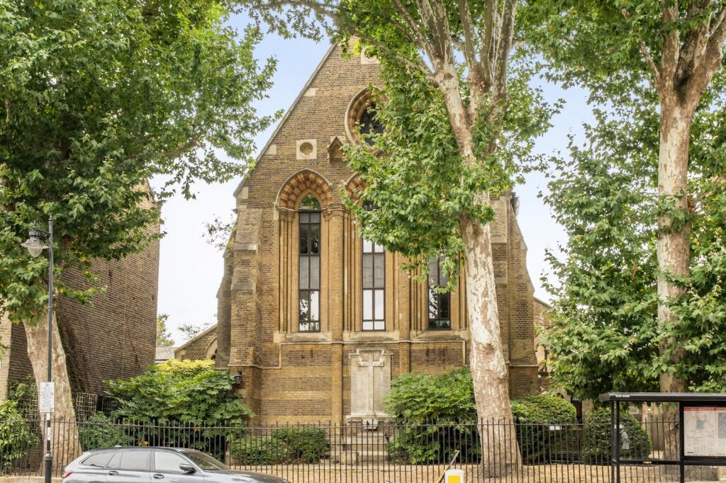 Main image of property: Arundel Square, London, N7