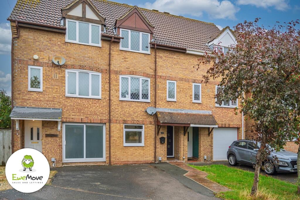 Main image of property: Cleasby Close, SN5 | A versatile home with no onward chain
