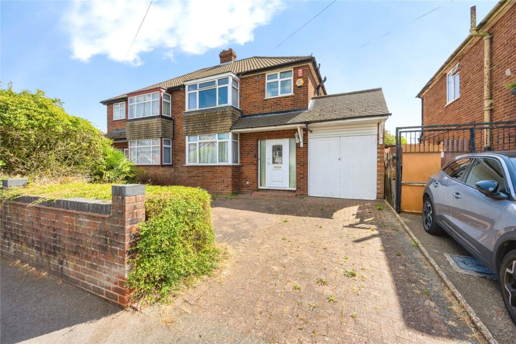 Main image of property: Blaydon Road, Luton, Bedfordshire, LU2