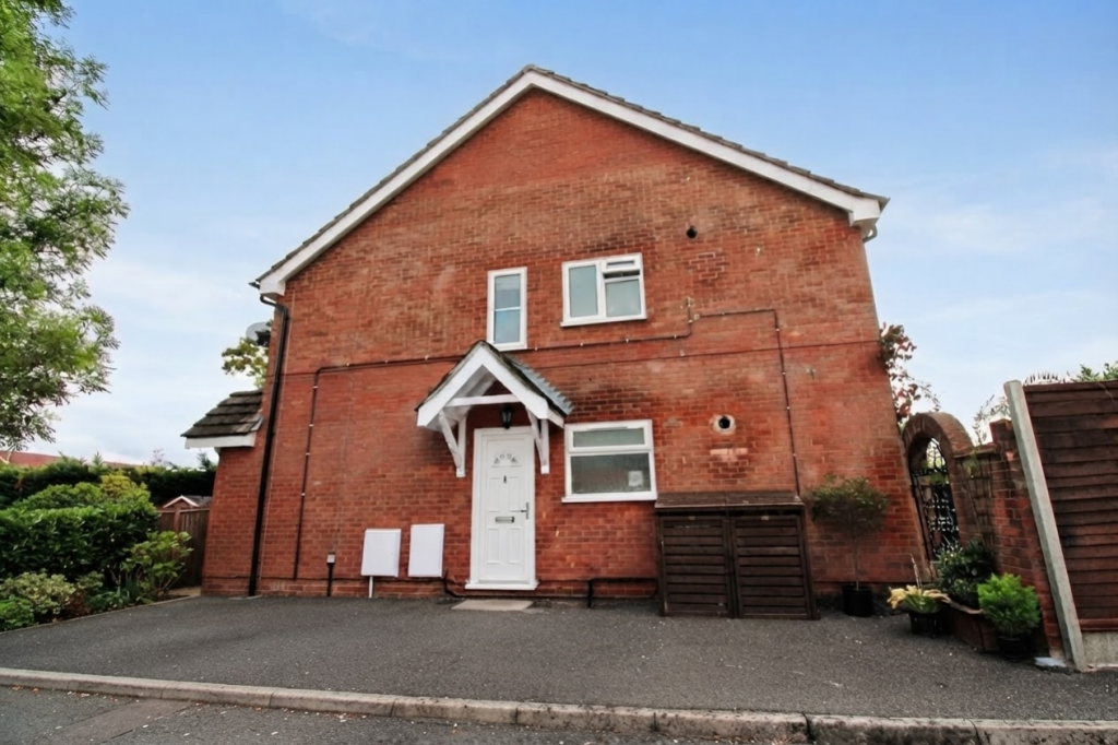 Main image of property: Chilham Close, Frimley, Camberley, Surrey, GU16