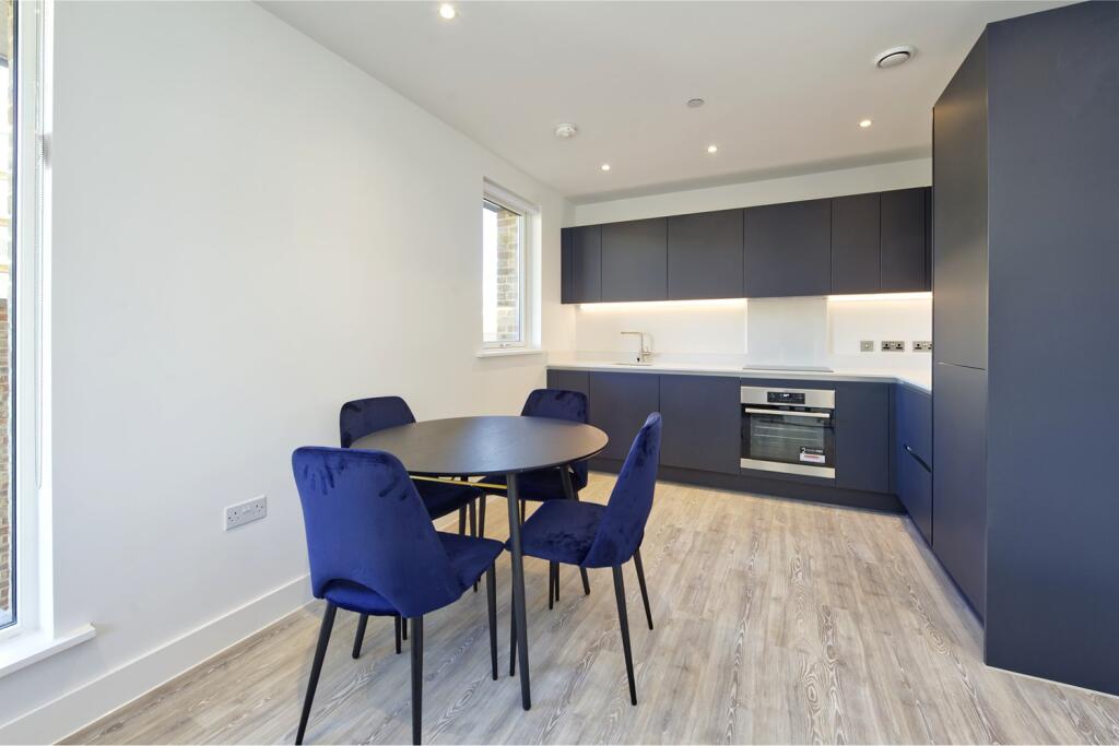 Main image of property: Brecon Court, TW3