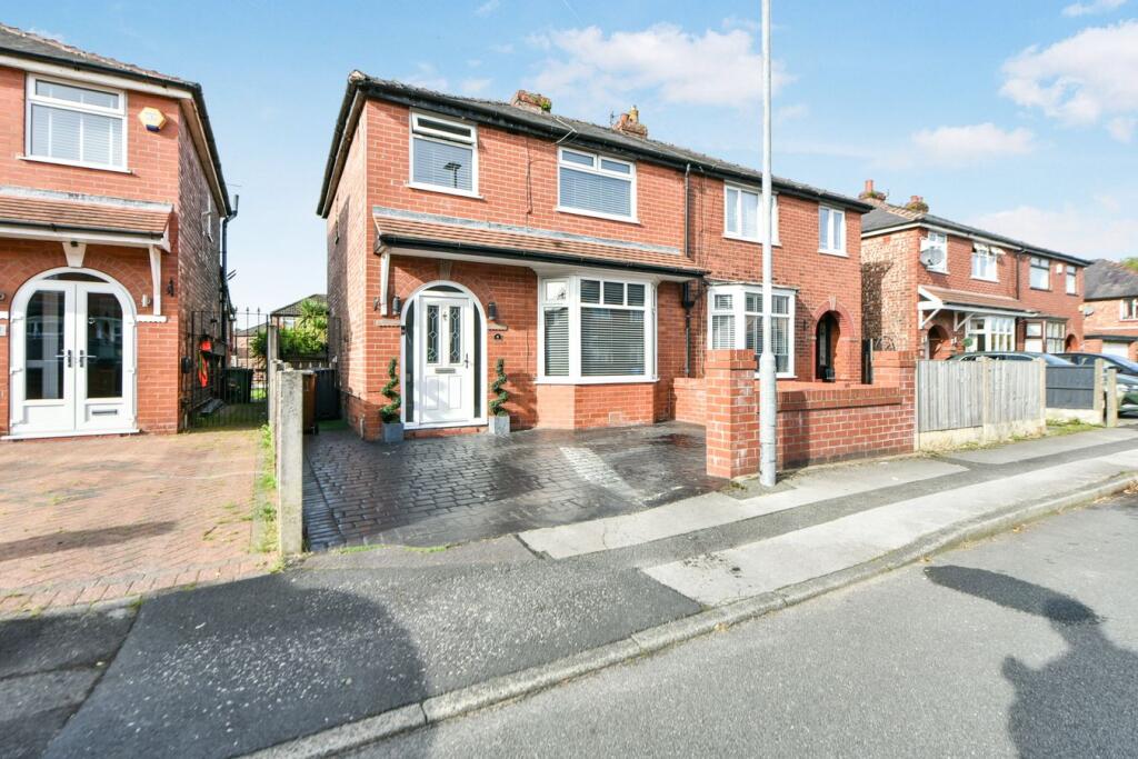 Main image of property: Wordsworth Avenue, Droylsden, Manchester, M43