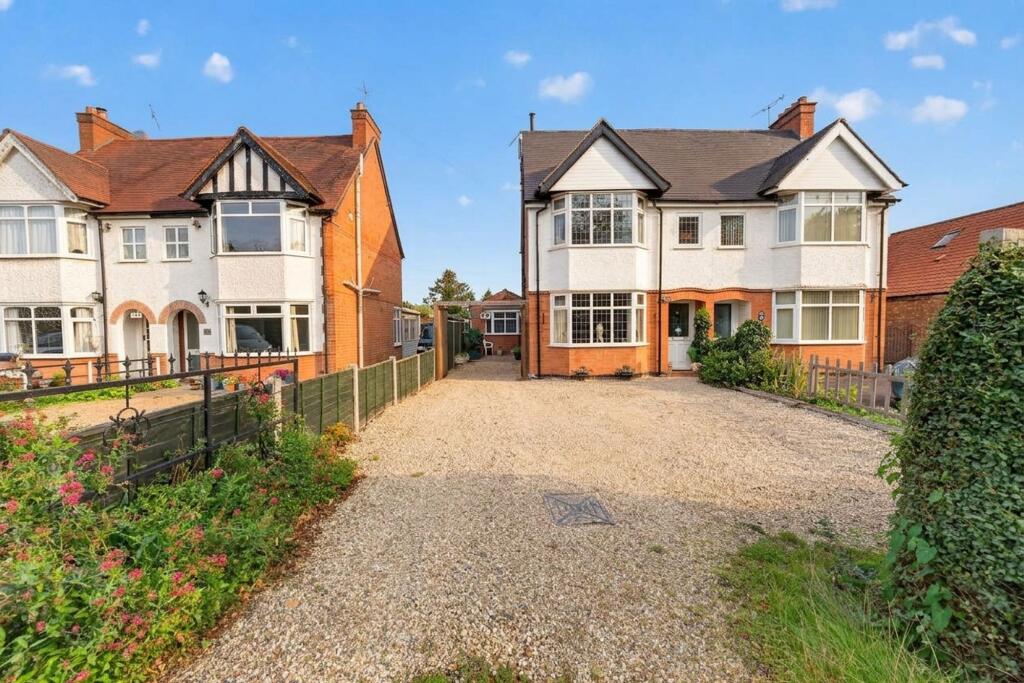 Main image of property: Alcester Road, Stratford-Upon-Avon, CV37